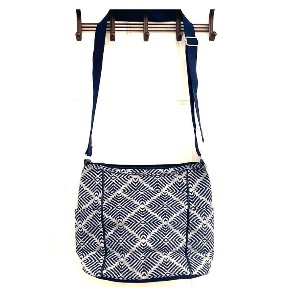 Casual Carry All Diamond Weave